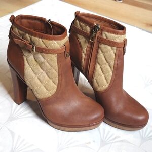 BCBG MaxAzria Kingston heeled brown boot